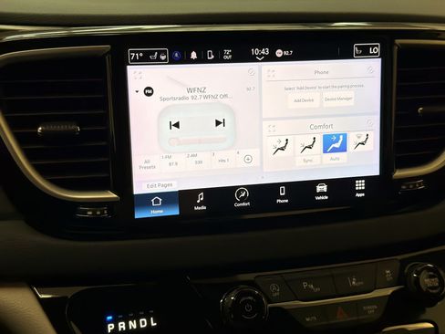 Used 2024 Chrysler Pacifica Touring-L FWD image 18