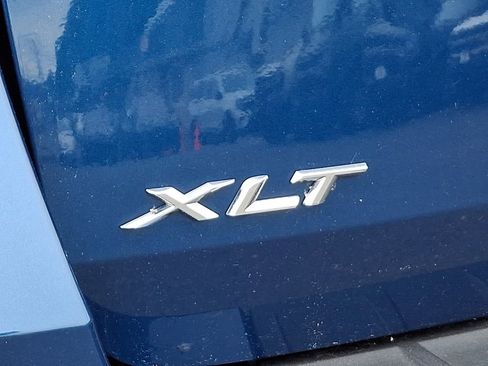 Used 2022 Ford Explorer XLT w/ Equipment Group 202A AWD/4WD image 31