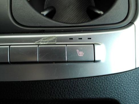 Used 2025 Kia Carnival FWD image 53