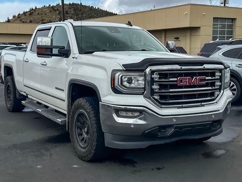 Used 2018 GMC Sierra 1500 SLT w/ Max Trailering Package AWD/4WD image 2