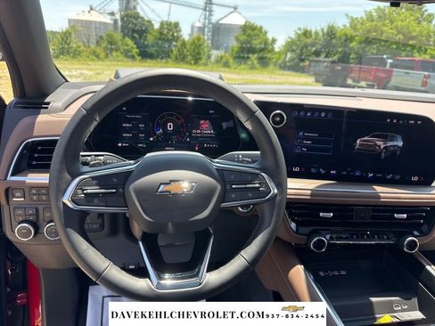 Used 2026 Chevrolet Suburban High Country w/ Sun And Tow Package AWD/4WD image 13