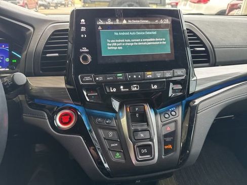 Used 2024 Honda Odyssey Elite image 19