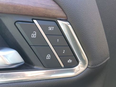 Used 2023 Chevrolet Silverado 1500 High Country w/ Technology Package image 17