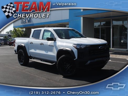 New 2026 Chevrolet Colorado Trail Boss AWD/4WD image 1