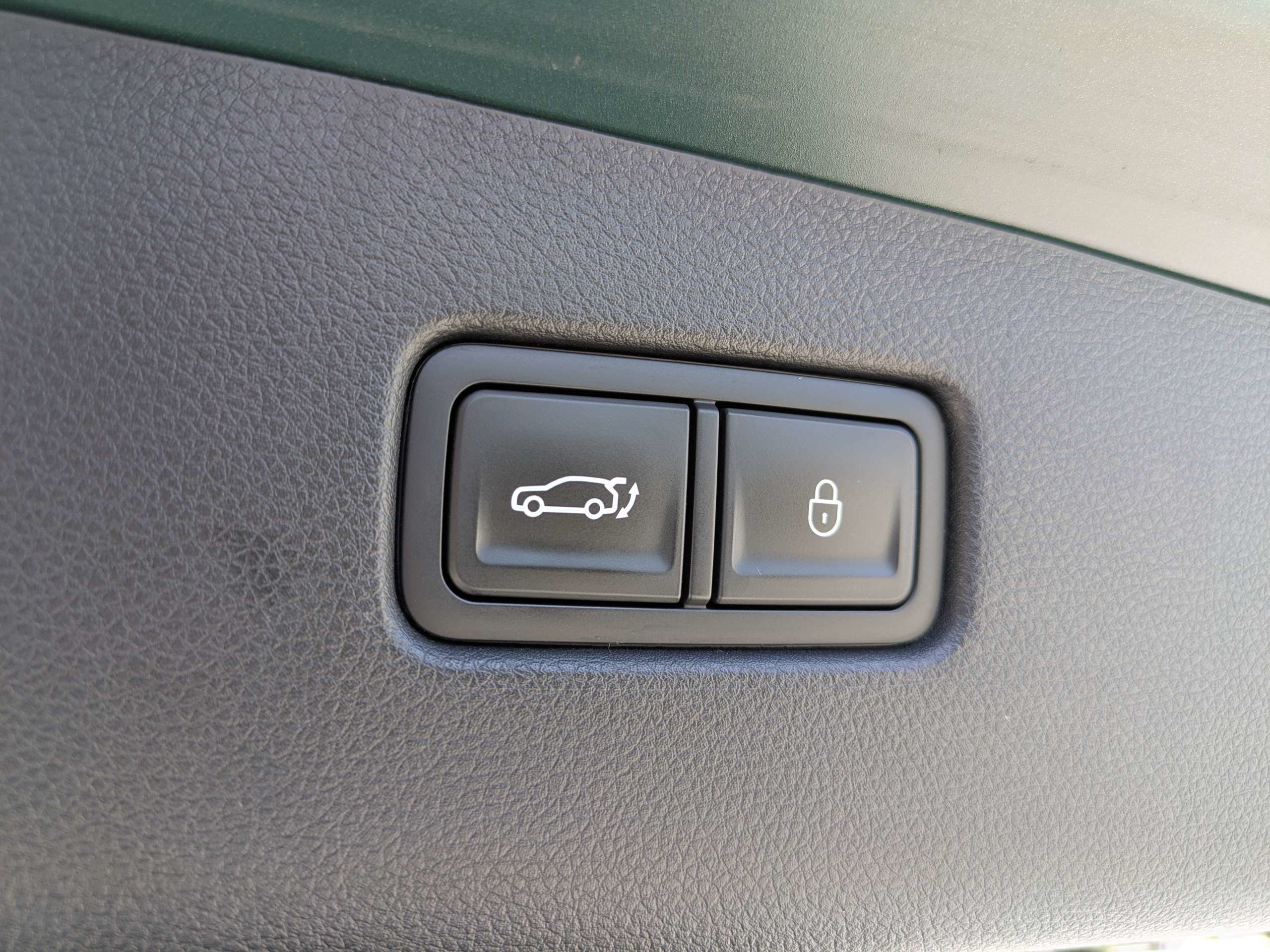 Certified 2023 Genesis GV70 2.5T w/ Sport Prestige Package AWD/4WD image 12