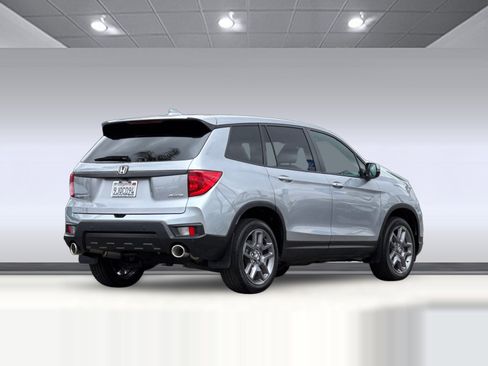 Used 2023 Honda Passport EX-L image 8