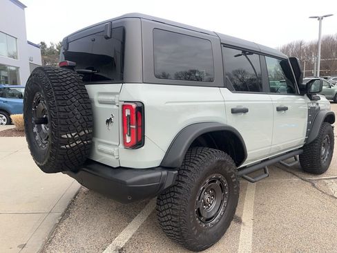 Used 2024 Ford Bronco Everglades image 3