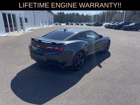 Used 2016 Chevrolet Camaro SS image 9