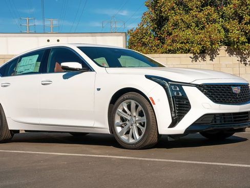 Used 2025 Cadillac CT5 Premium Luxury image 6