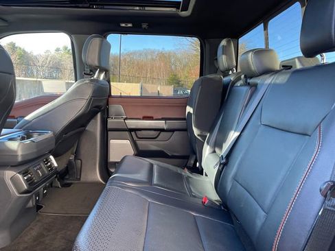 Used 2022 Ford F150 Lariat w/ Equipment Group 502A High image 18