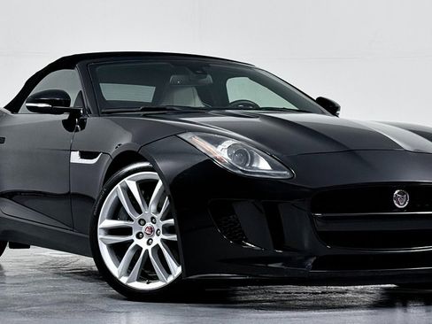 Used 2016 Jaguar F-TYPE S image 17