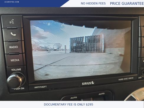 Used 2017 Jeep Wrangler Unlimited Sahara w/ Dual Top Group AWD/4WD image 25