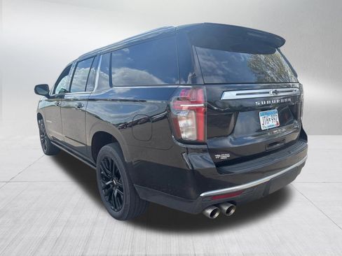 Used 2023 Chevrolet Suburban High Country AWD/4WD image 5