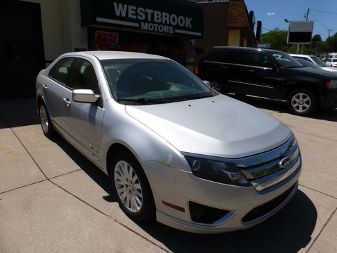 Used 2010 Ford Fusion Hybrid FWD image 1