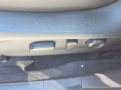 Certified 2023 Subaru Forester Premium AWD/4WD image 29