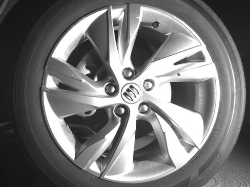 Used 2025 Buick Encore GX Preferred AWD/4WD image 12