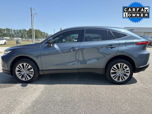 Used 2022 Toyota Venza XLE AWD/4WD image 7