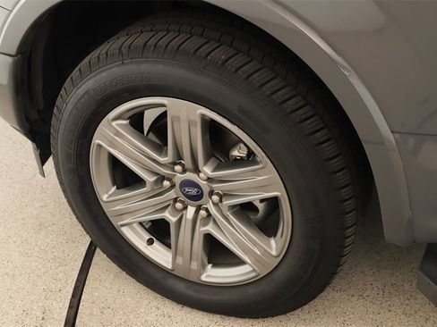 Used 2018 Ford F150 Lariat image 31