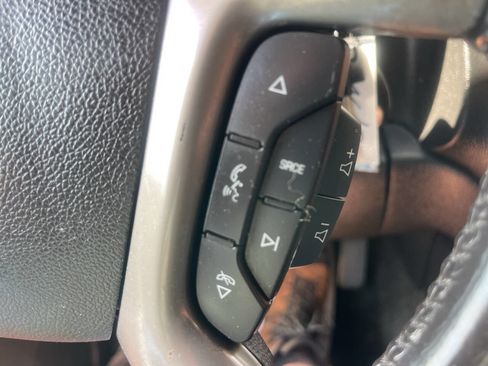 Used 2013 Chevrolet Suburban 2500 LS w/ Convenience Package 1 image 20