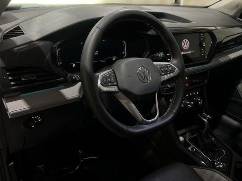 Used 2024 Volkswagen Taos SEL AWD/4WD image 17