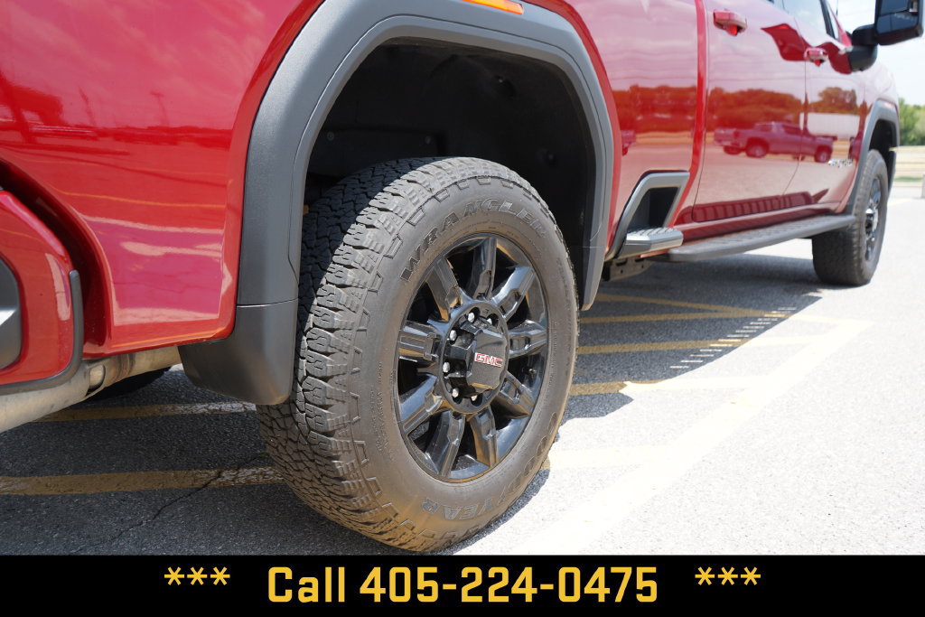 Used 2024 GMC Sierra 2500 AT4 w/ AT4 Preferred Package AWD/4WD image 9