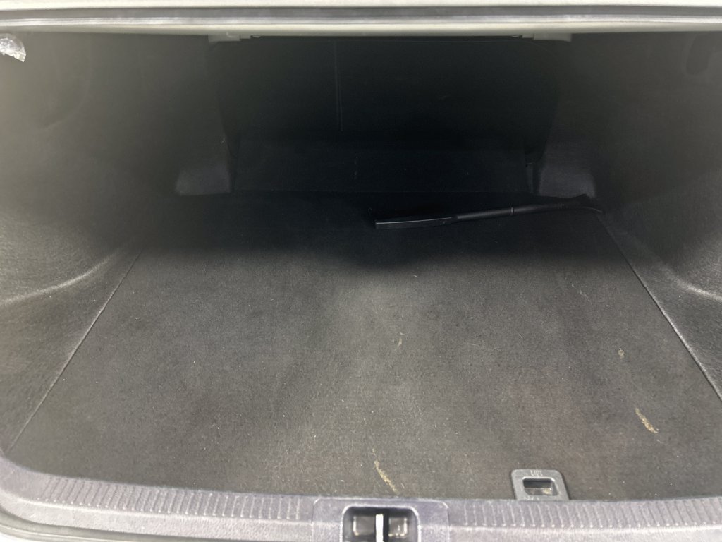 Used 2024 Toyota Camry SE FWD image 19