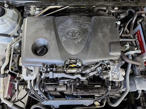 Used 2023 Toyota Camry SE image 38