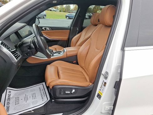 Used 2022 BMW X5 xDrive40i w/ Premium Package image 14