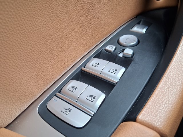 Used 2024 BMW X3 sDrive30i w/ Convenience Package RWD image 9