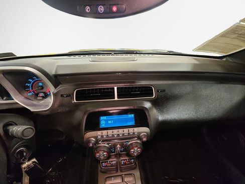 Used 2010 Chevrolet Camaro SS w/ LPO, Ground Effects Package RWD image 22