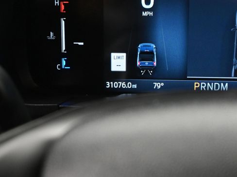 Used 2025 Ford Maverick Lobo AWD/4WD image 22