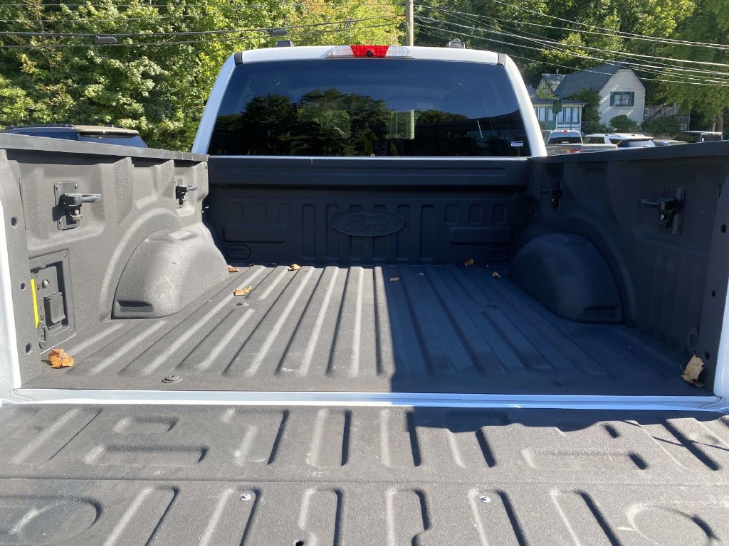 Used 2023 Ford F150 Lightning XLT AWD/4WD image 10