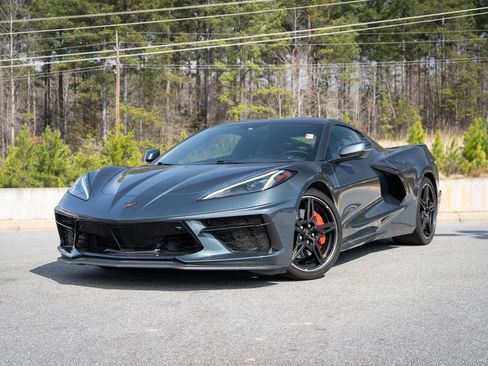 Used 2020 Chevrolet Corvette Stingray w/ 3LT Preferred Equipment Group image 2