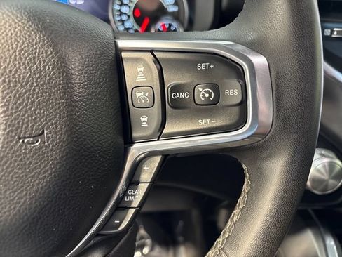 Used 2025 RAM 1500 Laramie AWD/4WD image 9