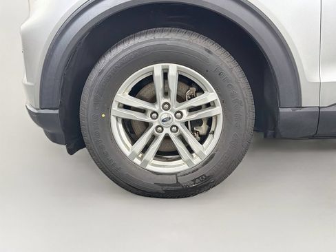 Used 2023 Ford Explorer 4WD image 29