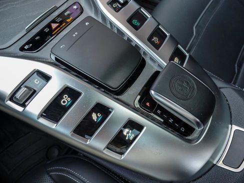 Used 2022 Mercedes-Benz AMG GT 43 image 40