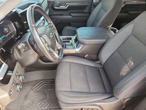 Used 2023 Chevrolet Silverado 1500 LT Trail Boss w/ LPO, Dark Essentials Package AWD/4WD image 18