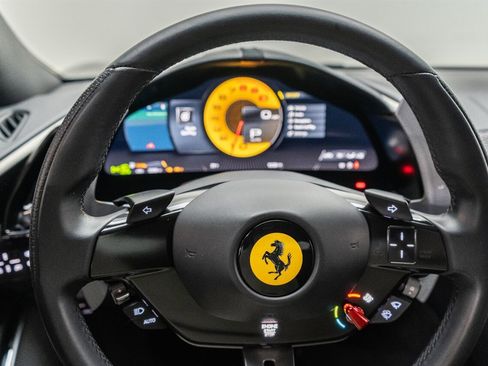 Used 2021 Ferrari Roma image 96