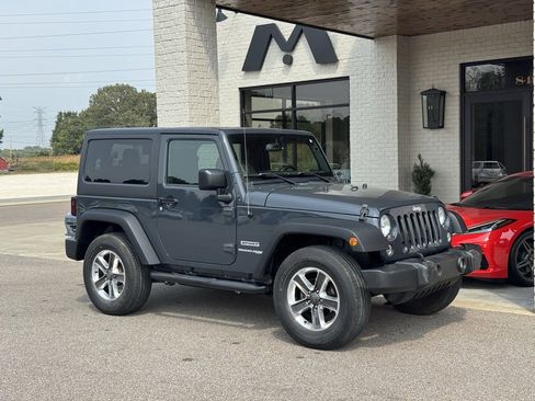 Used 2018 Jeep Wrangler Sport image 1