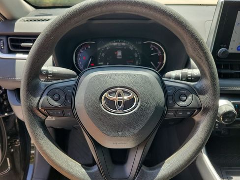 Used 2024 Toyota RAV4 XLE FWD image 18