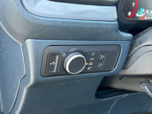 Used 2022 Ford Maverick XL image 41