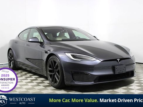 Used 2021 Tesla Model S Plaid image 1