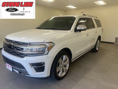 Used 2024 Ford Expedition Max Platinum AWD/4WD image 2