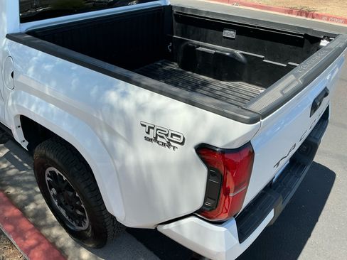 Certified 2024 Toyota Tacoma TRD Sport AWD/4WD image 33