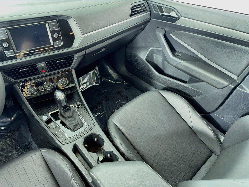 Used 2020 Volkswagen Jetta SE w/ SE Cold Weather Package FWD image 23