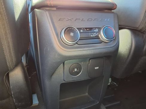 Used 2025 Ford Explorer ST-Line w/ ST-Line Street Pack AWD/4WD image 74