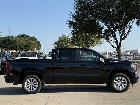 New 2026 Chevrolet Silverado 1500 Custom image 3