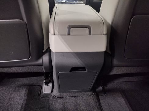 Used 2025 Hyundai Santa Fe SE image 36