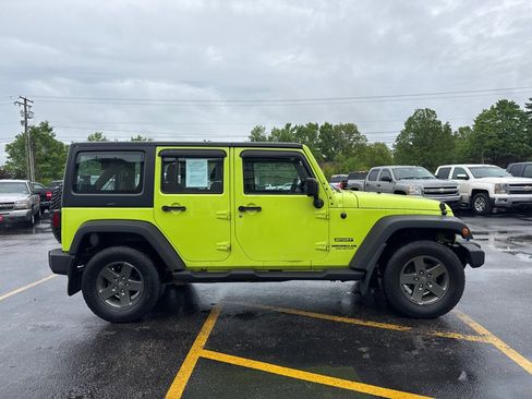 Used 2016 Jeep Wrangler Unlimited Sport AWD/4WD image 5