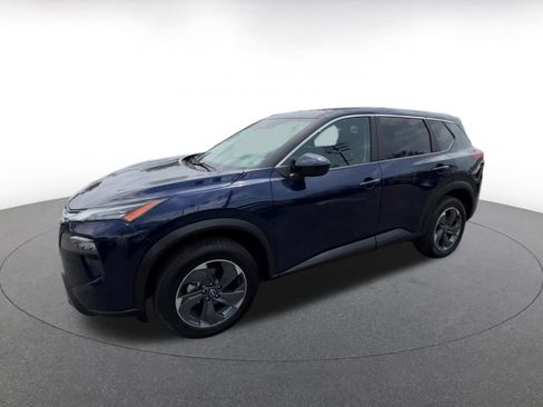 Used 2025 Nissan Rogue SV FWD image 8
